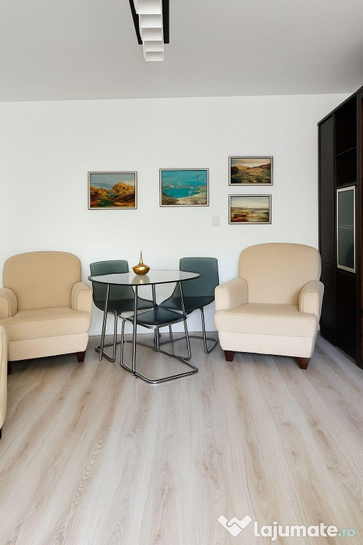 Apartament 2 camere decomandat complet utilat, 350eur central contract
