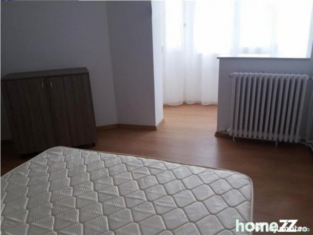 Inchiriere apartament 3 camere, in Podu Ros,