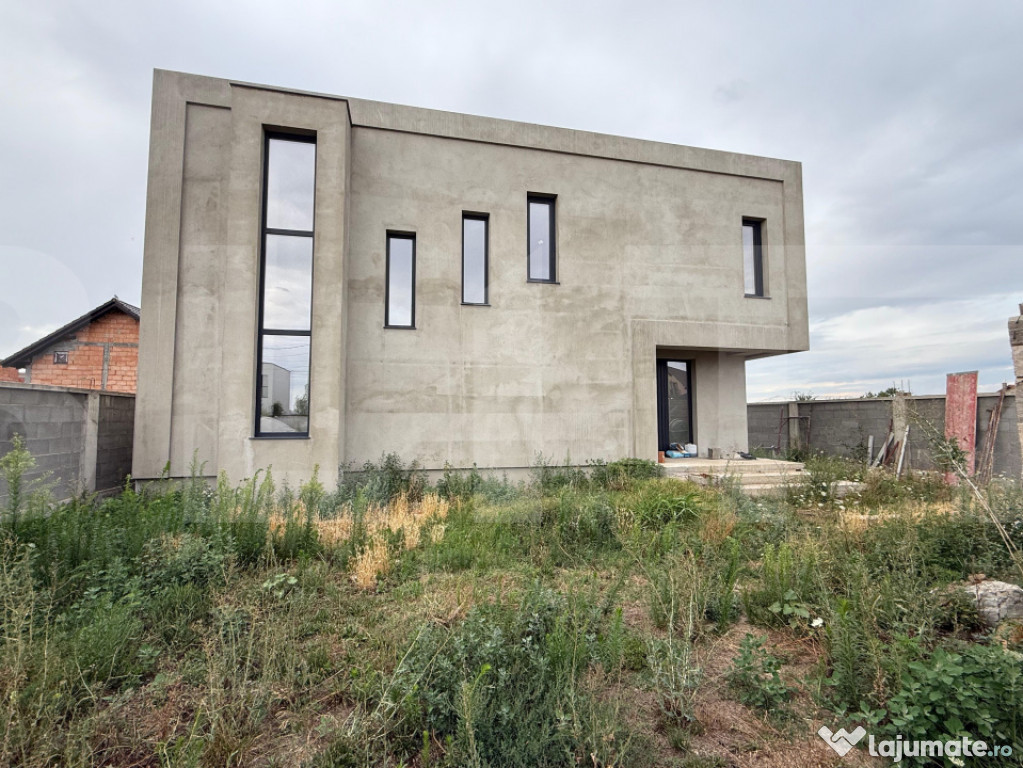 Casă noua, 4 camere și 3 băi – calitate superioară- F?