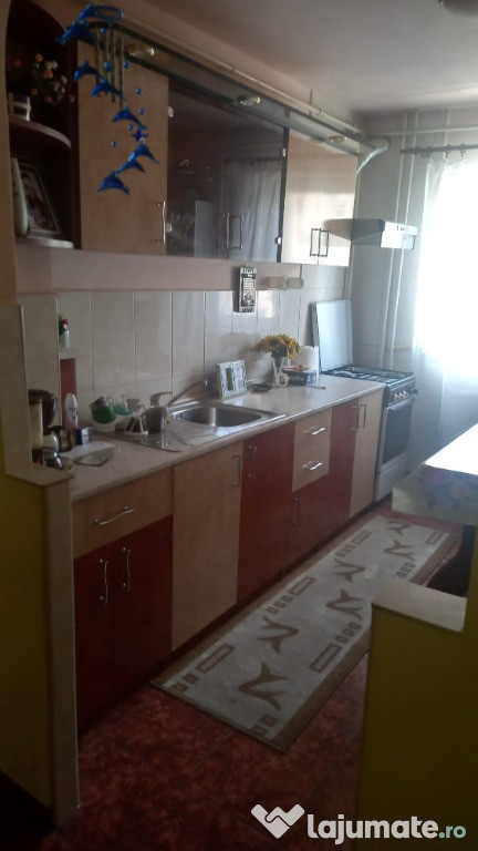 Apartament 3 camere Manastur-str Borsa