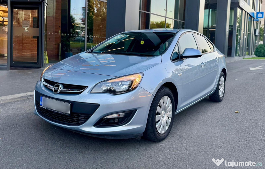 Opel Astra J SEDAN/1.6 diesel/73000km/primul proprietar