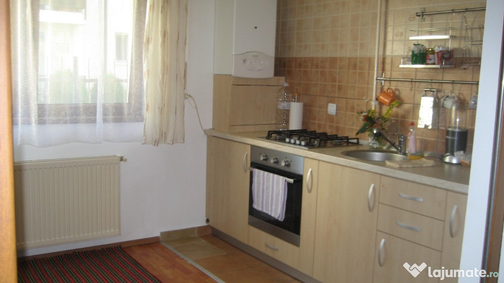 Închiriem apartament decomandat, 2 camere