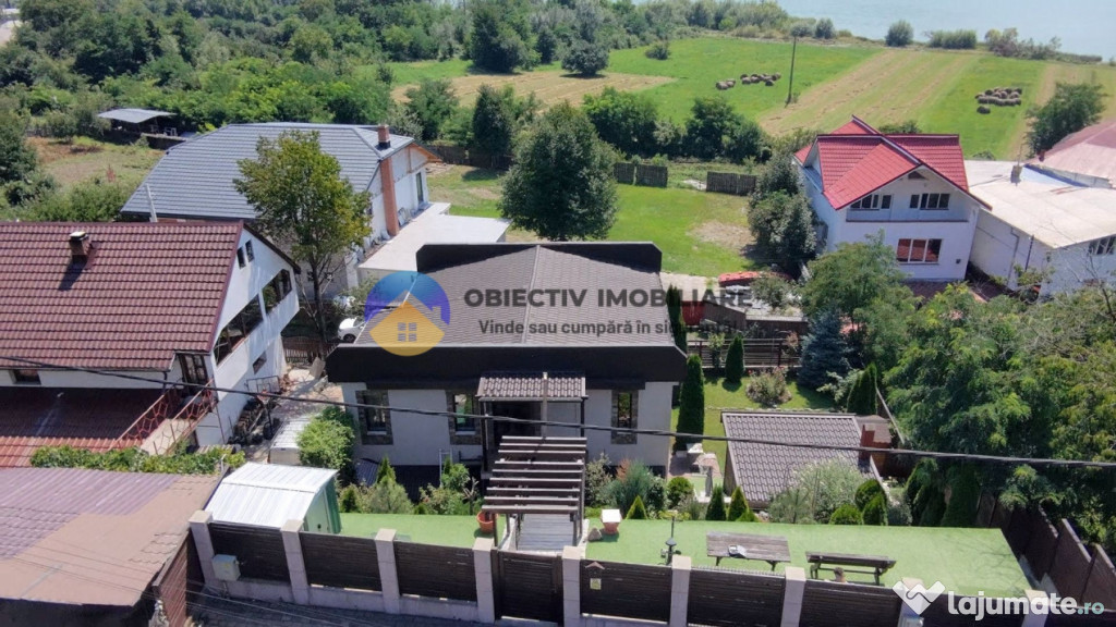 Casă proiectată cu bun gust – Piatra Neamț, Str Petru M