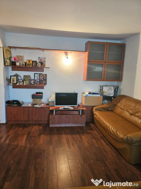 Apartament 4 camere zona Faleza Nord