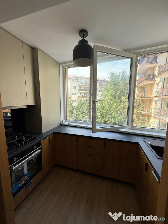 Apartament 2 camere zona Florilor, merita vazut!
