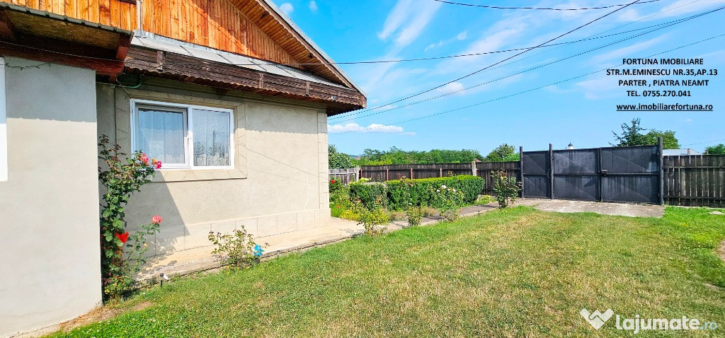 Casa, anexa si teren 1239 mp, situata in Podoleni