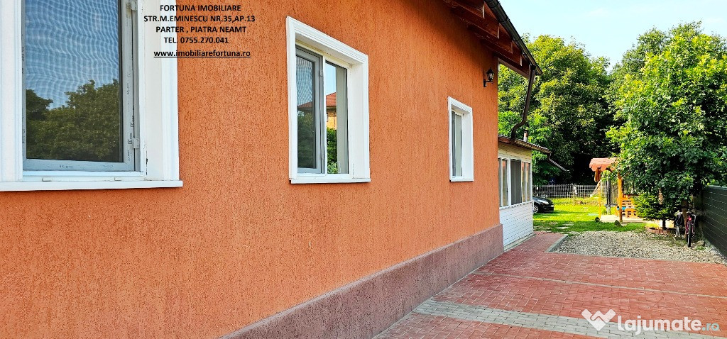 Proprietate in Roznov - Vila si 900 mp teren