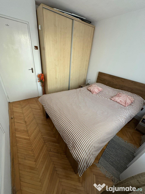 Apartament de 2 camere zona Florilor