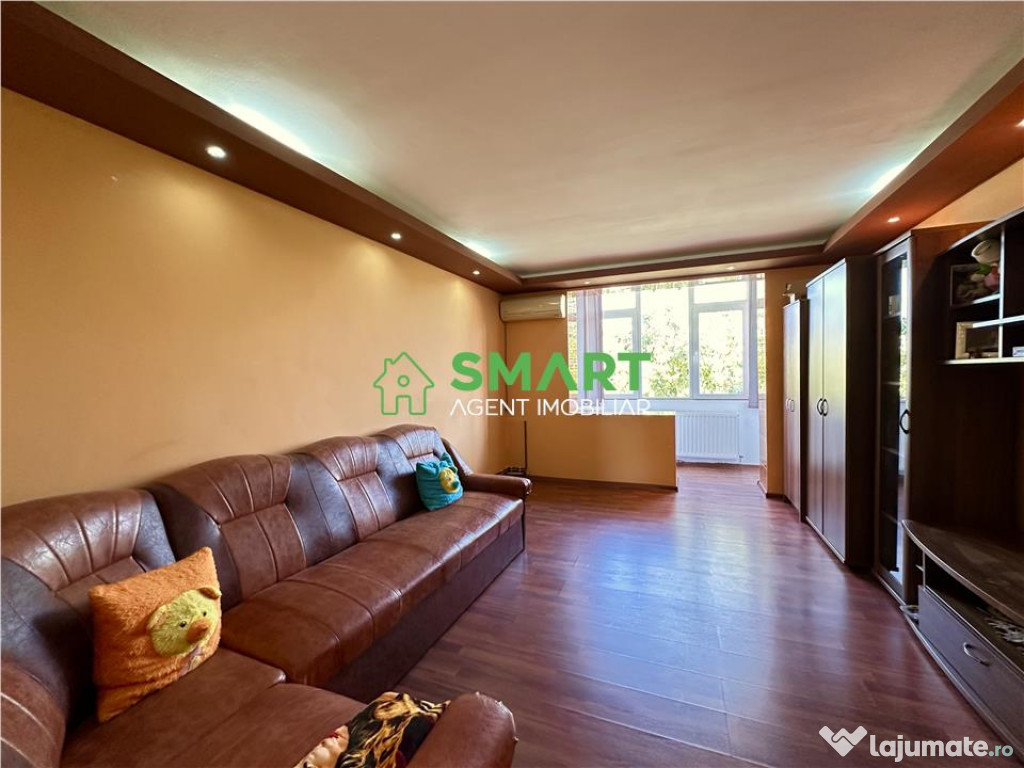 Apartament 3 camere spatios si luminos. Arad, zona Micalaca,
