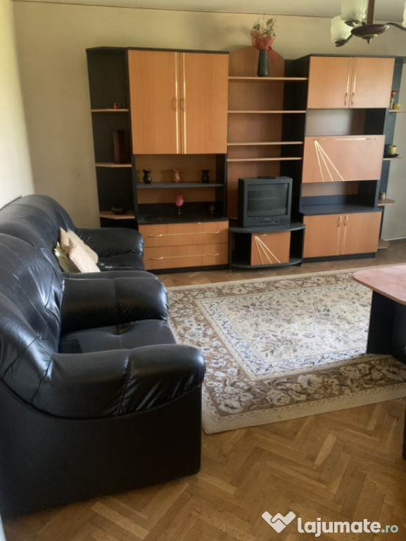 Apartament 3 camere decomandat Central, Zona Mcdonalds