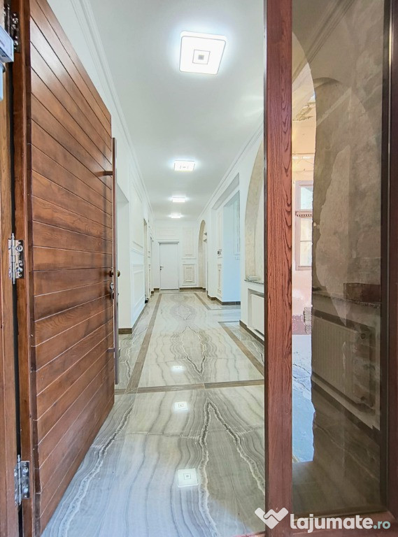 Apartament la casa 4 camere str. Mihai Eminescu