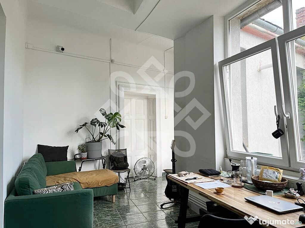 Casa cu vad comercial in Salonta