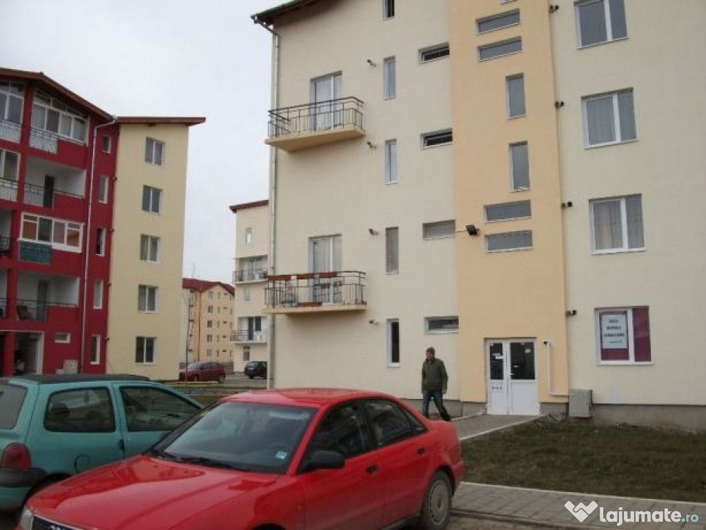 Inchiriez garsoniera termen lung