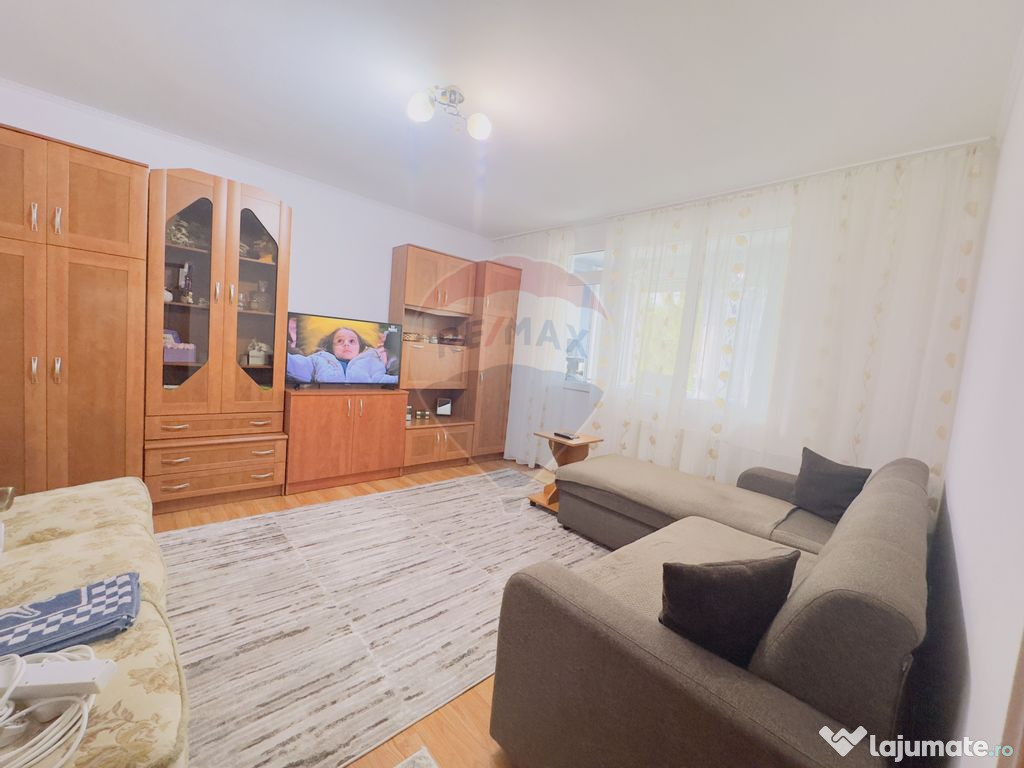 Apartament 3 camere Cantemir/loc de parcare