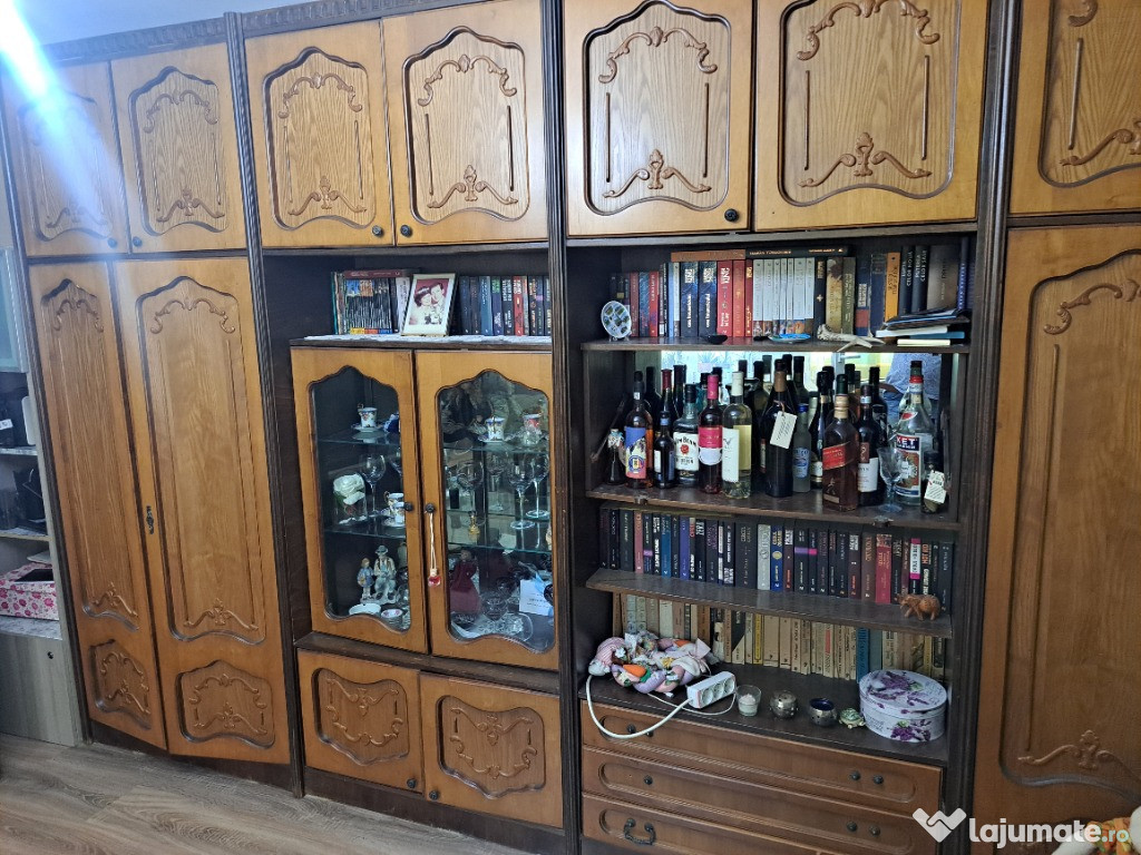 Biblioteca pentru... "nostalgici"!