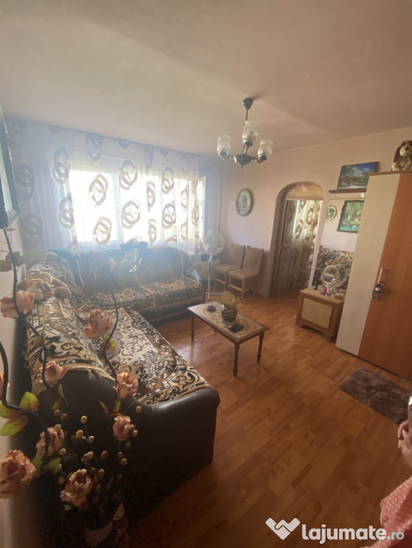 Apartament 2 camere 42 mp langa Policlinica Filiasi