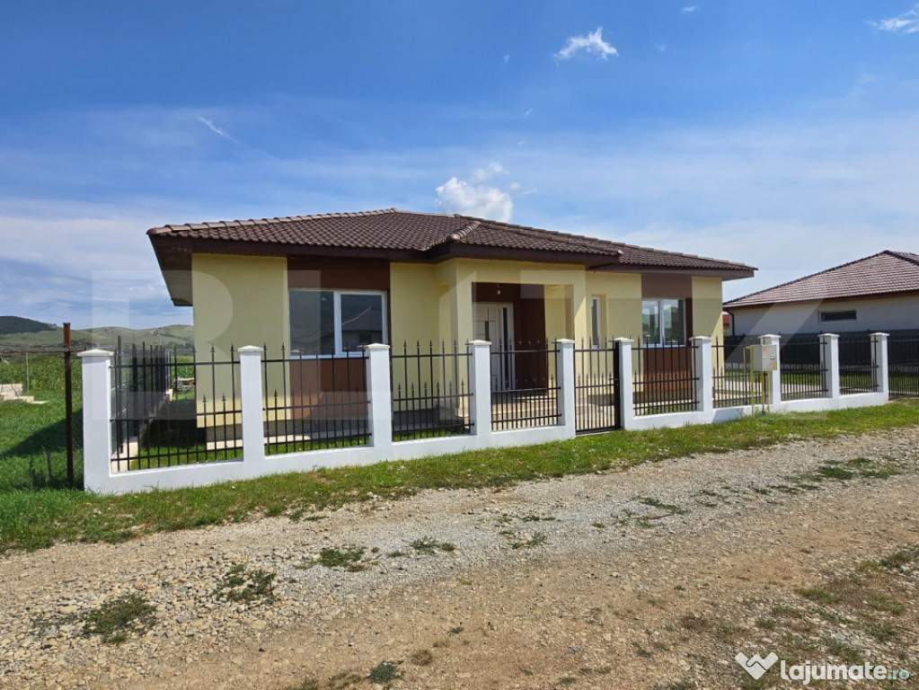 Casa individuala cu 4 camere,500 mp teren,Micesti