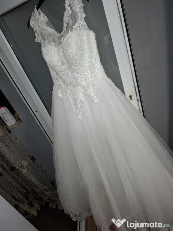 Vând rochie mireasă mărimea 48