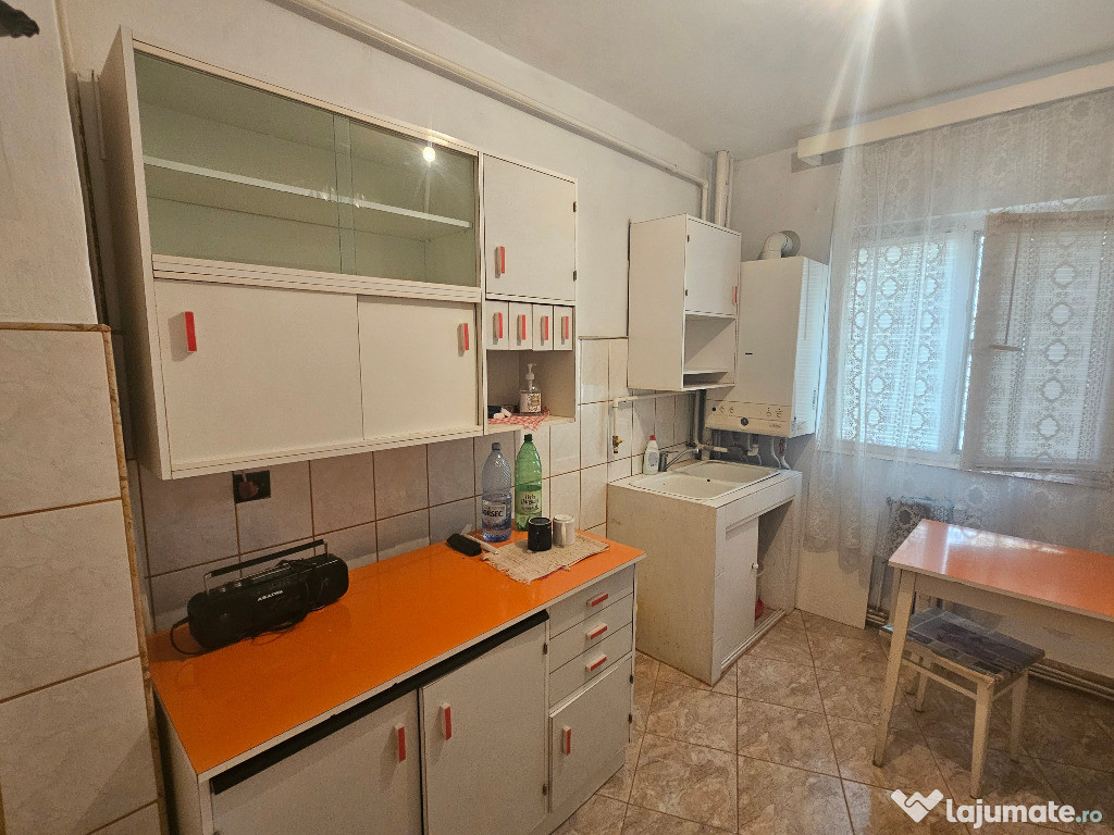 Vand apartament 2 camere Aiud, str. Unirii