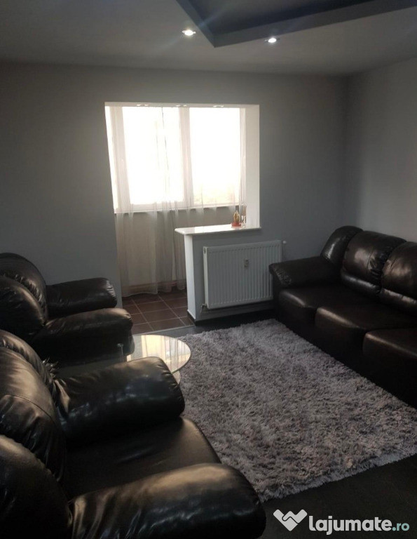Apartament 2 camere, semidecomandat - zona Central