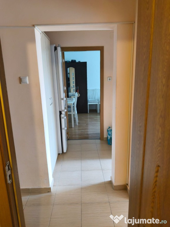 [C.Brancoveanu] Apartament cu 2 camere, decomandat, Mobilat si Utilat