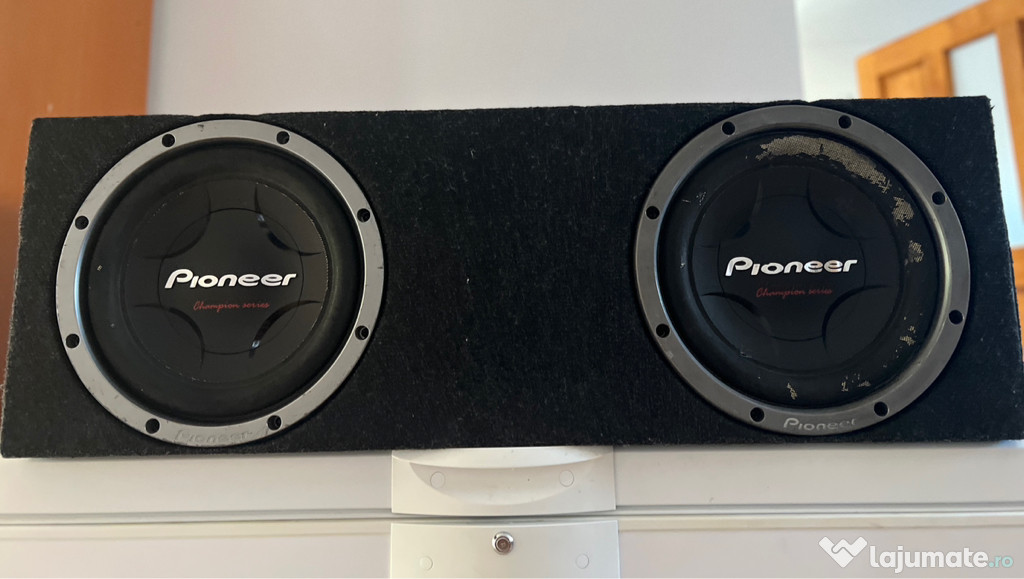 Subwoofer pioneer
