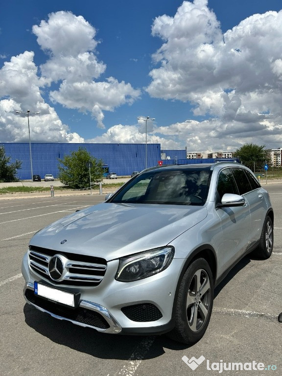 Mercedes-Benz GLC 250 4Matic 9G-TRONIC Plafon panoramic Camera