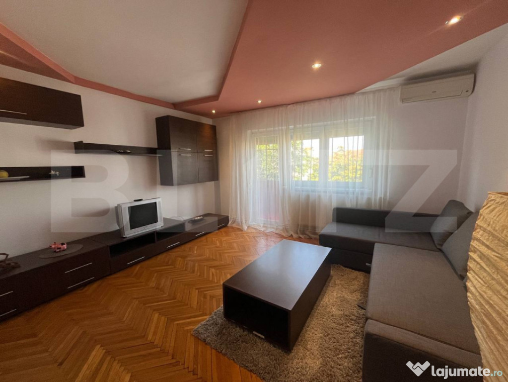 Apartament cu 3 camere, decomandat, 65mp, Complex Studentesc