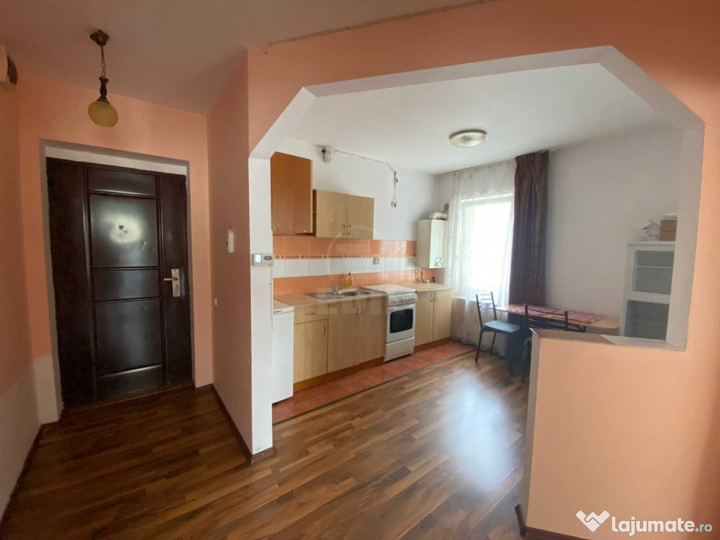 Ideal pentru investitie! Apartament cu 2 camere decomandate, zona KIK