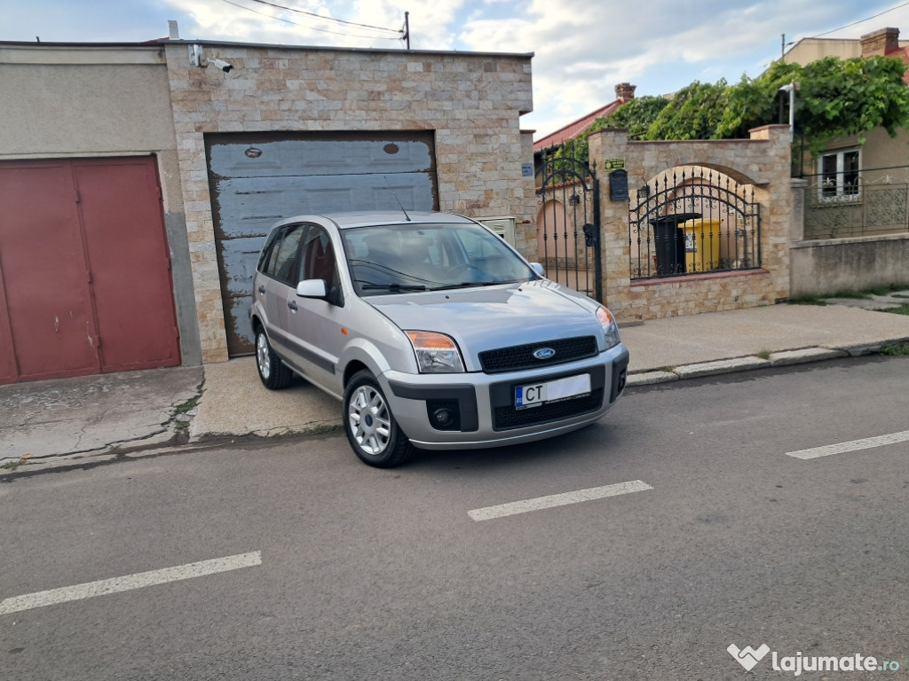 Ford Fusion • 2009 • 88 .000 KM • • Unic Proprietar • Full•
