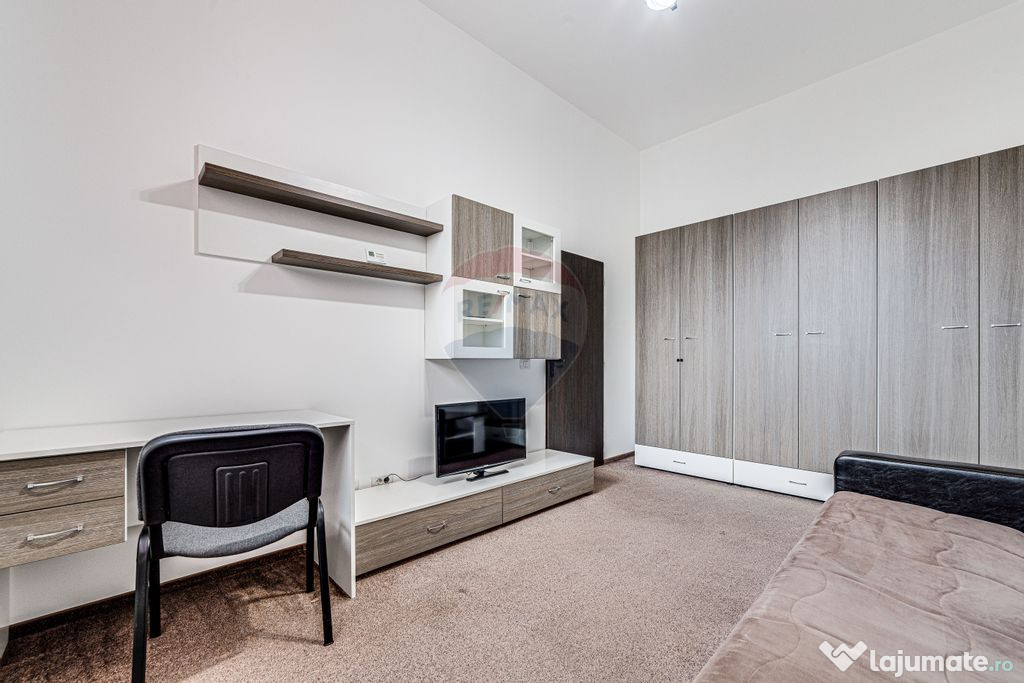 Apartament o camerǎ de închiriat + terasǎ zona Ultrace...