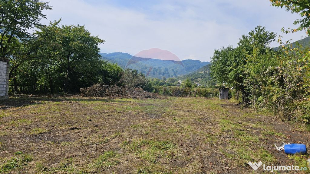 Teren 1,672mp Straja / Strada FERMELOR