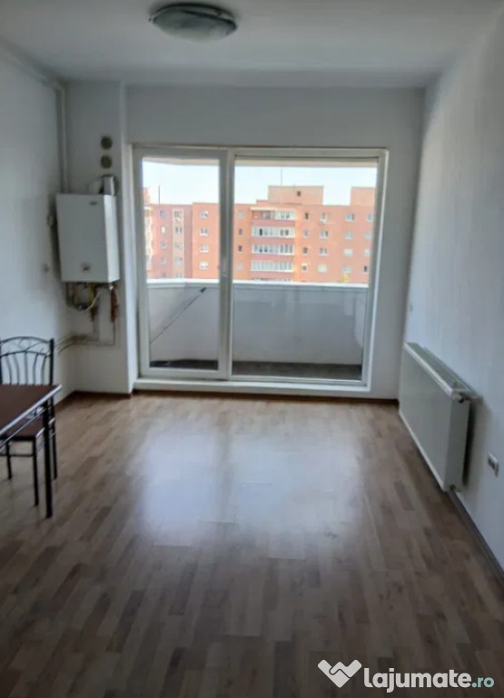 Apartament 2 camere, tip studio - zona Astra