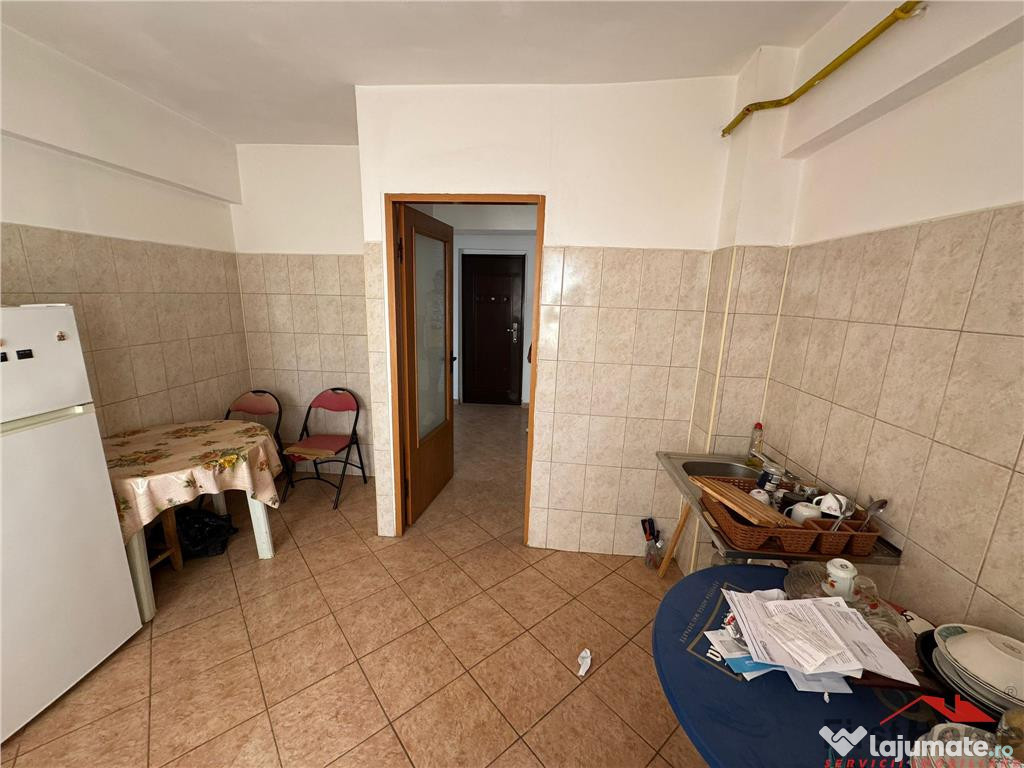 Apartament 2 camere, 60mp etaj 4 cu acoperis garaj 28mp pr