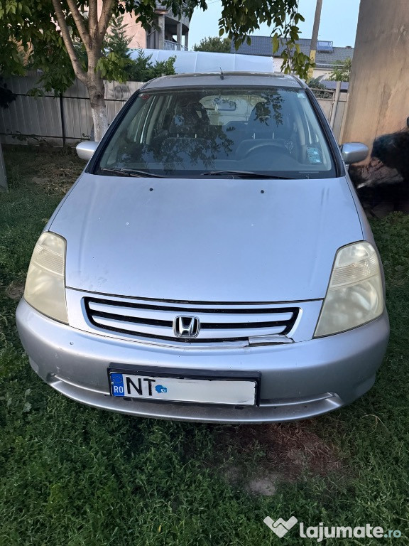 Vând Honda Stream 1.7 - 1000€