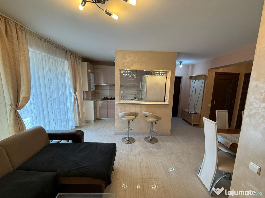 Apartament cu trei camere zona Porii