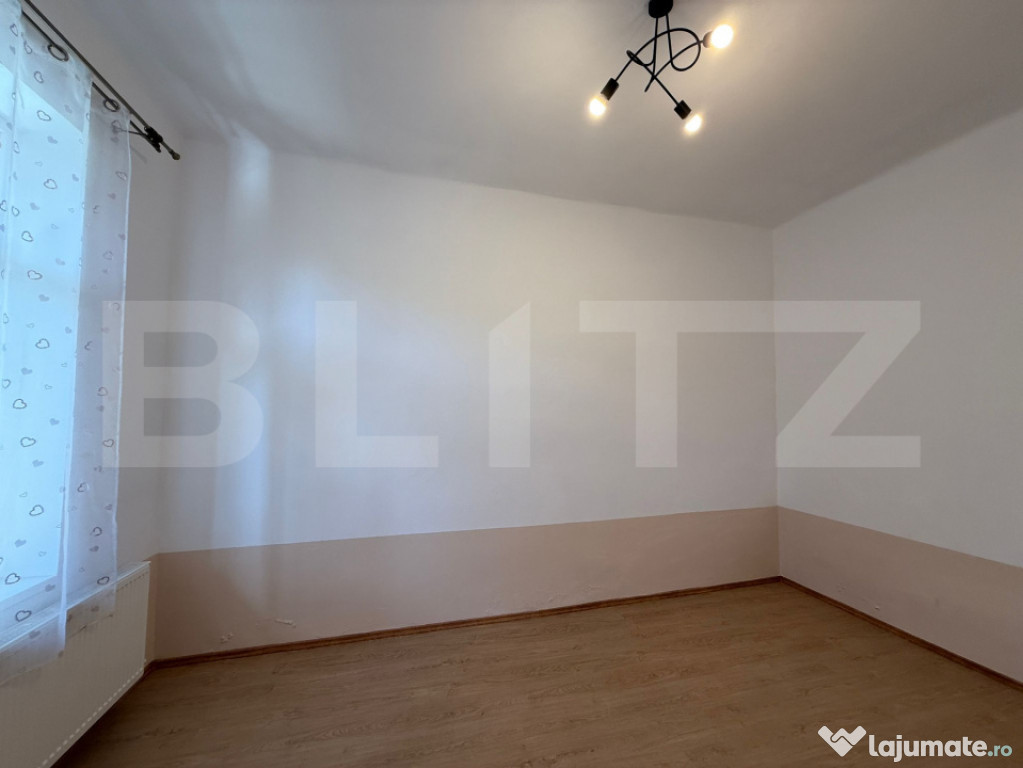 Apartament de vânzare, cu 2 camere, 54 mp, zona semicentral