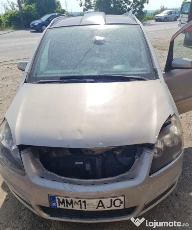 Dezmembrez Opel Zafira B 1.9 Diesel