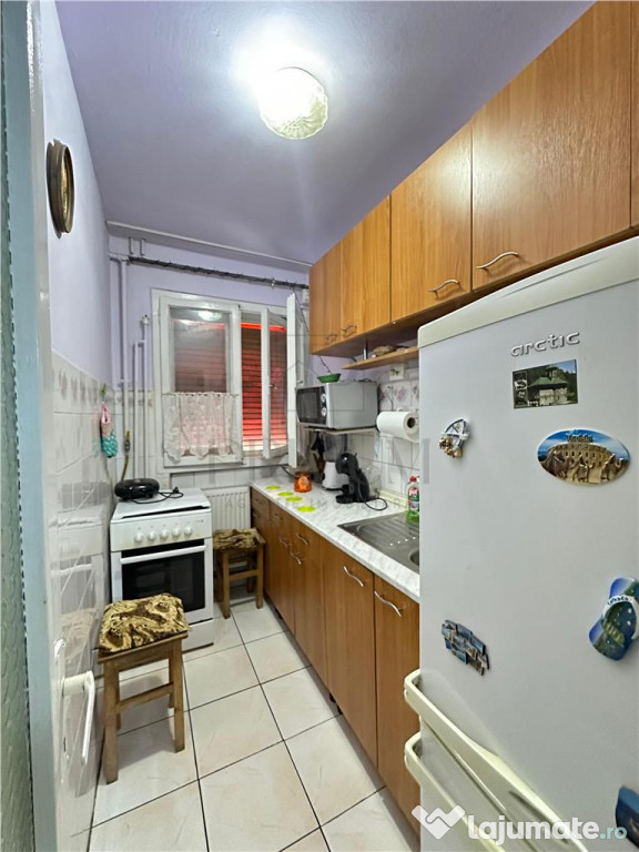 DACIA - 2 Camere - ETAJ 2 - Central proprie - Zona excelenta
