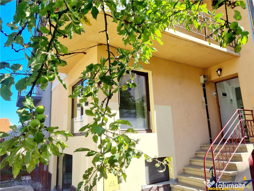 Casa amenajata cu stil, acces auto, curte, terase, zona Star