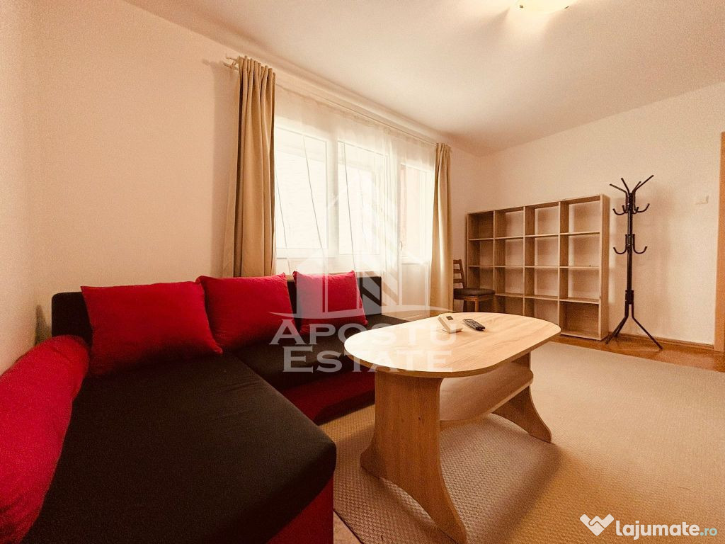 Apartament cu 3 camere, centrala proprie, zona Circumvala...