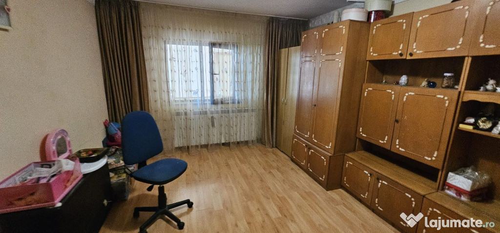 Abator/ Far / Apartament 2 camere , parter cu balcon