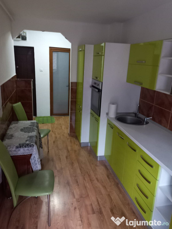 Apartament de 2 camere zona CIUCAS,str Calea Bucuresti