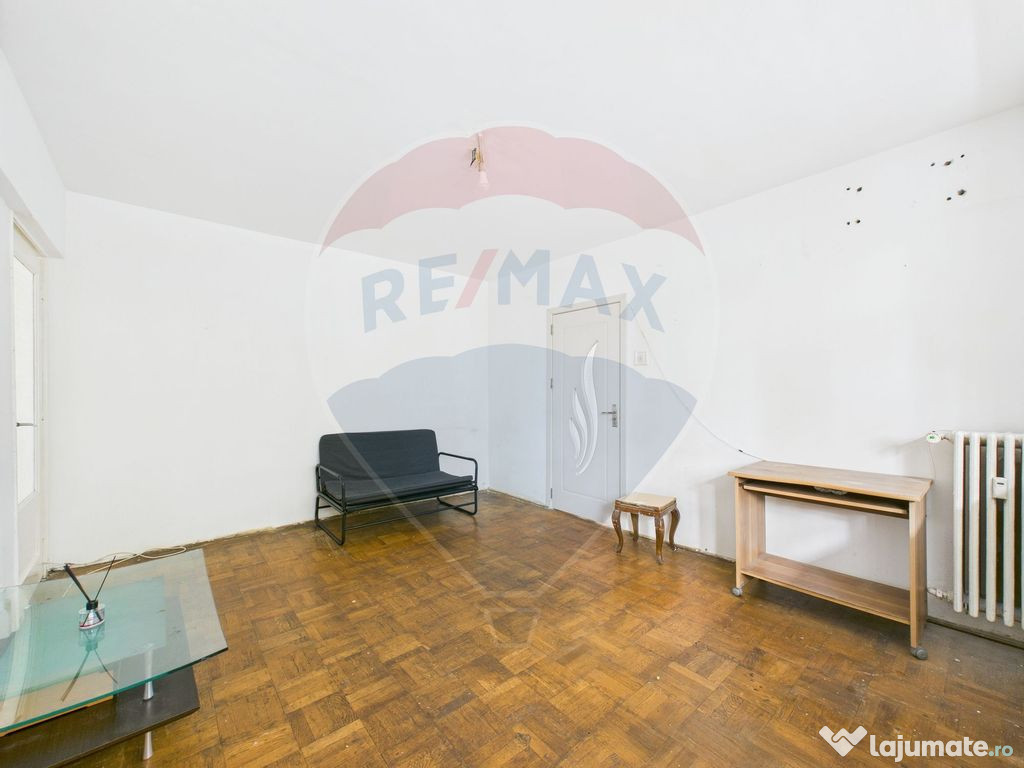 Apartament cu 3 camere de vanzare in zona Campia Libertatii