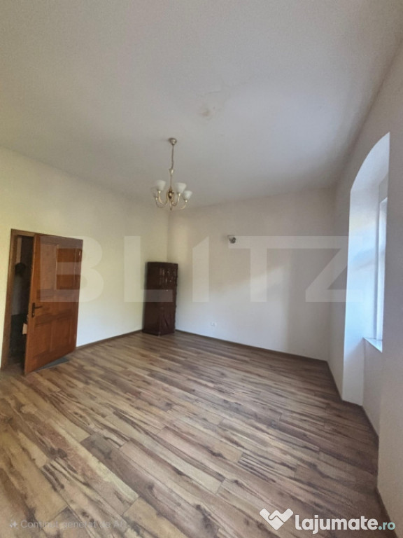 Spațiu comercial\birou de vanzare – Central, etaj 1, 30
