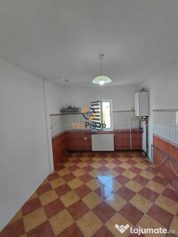 Apartament decomandat cu vedere pe doua parti si centrala p