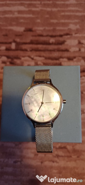 Ceas Skagen Argintiu cu bratara metalica cu model plasa si cristale
