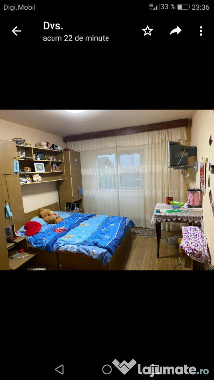 Închiriez apartament trei camere