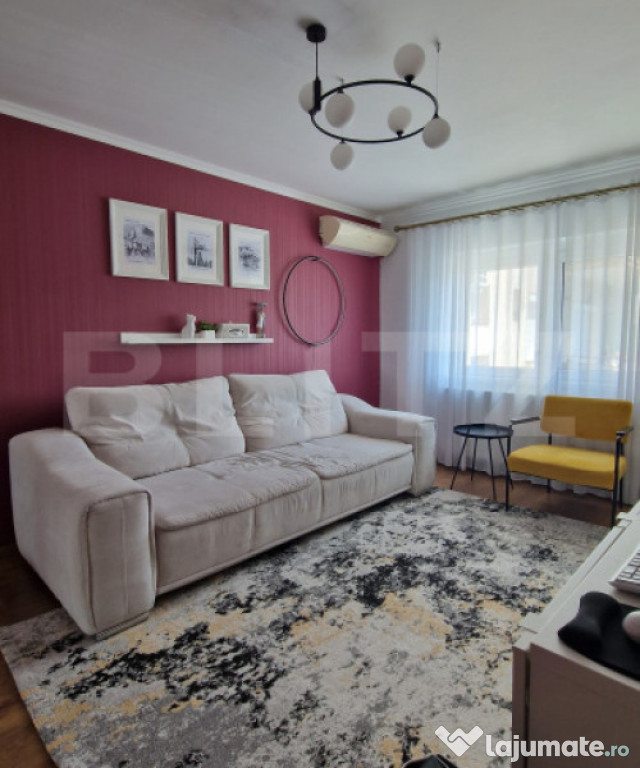 Apartament de vânzare – 3 camere decomandate, Micro 17 (z