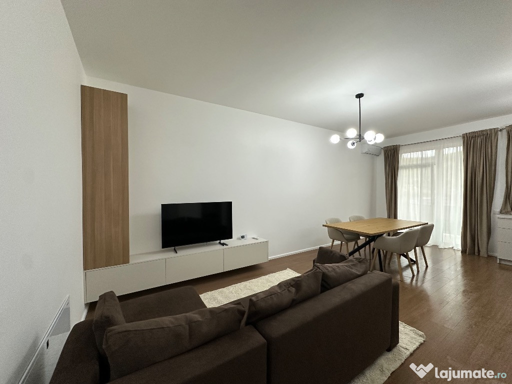 Apartament 2 camere, zona VIVO, parcare inclusa